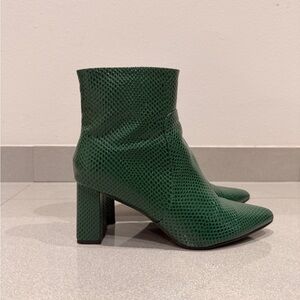 Green Snake-Texture Block Heel Ankle Boots - Women